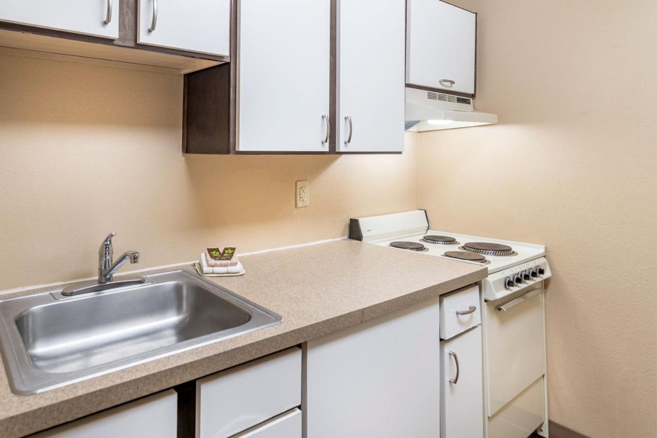 Extended Stay America Suites - Oklahoma City - Northwest Екстер'єр фото