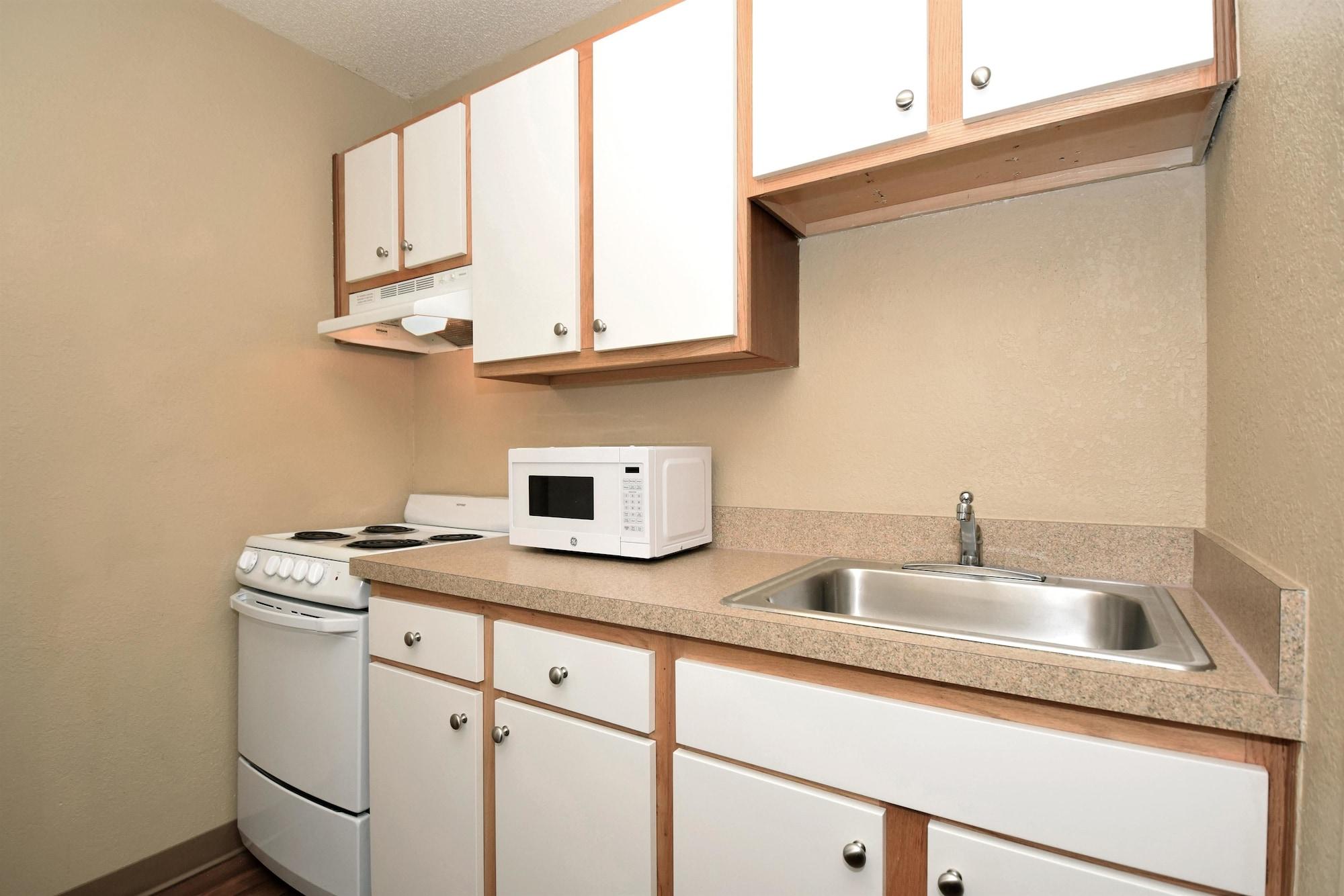 Extended Stay America Suites - Oklahoma City - Northwest Екстер'єр фото