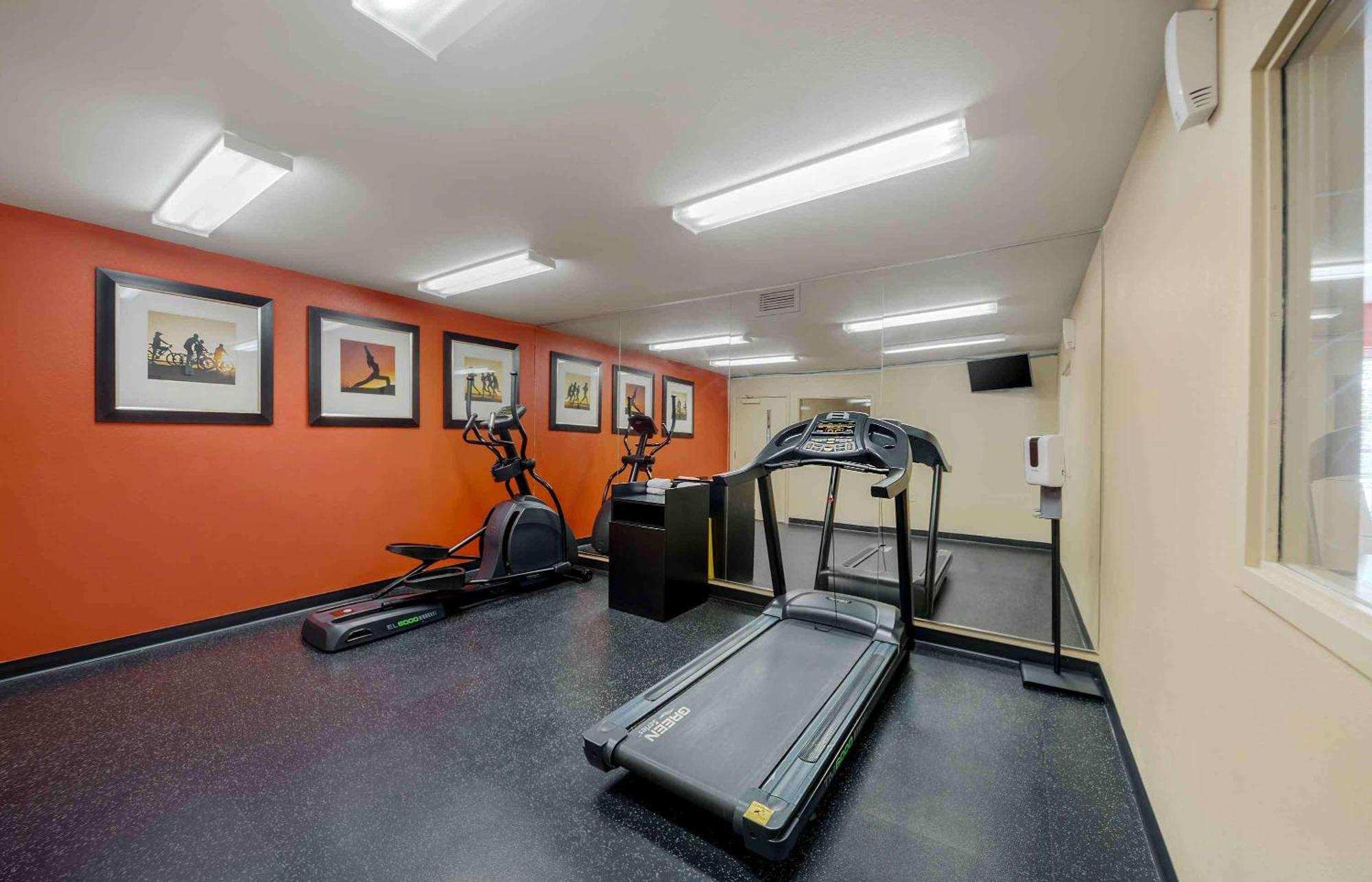 Extended Stay America Suites - Oklahoma City - Northwest Екстер'єр фото