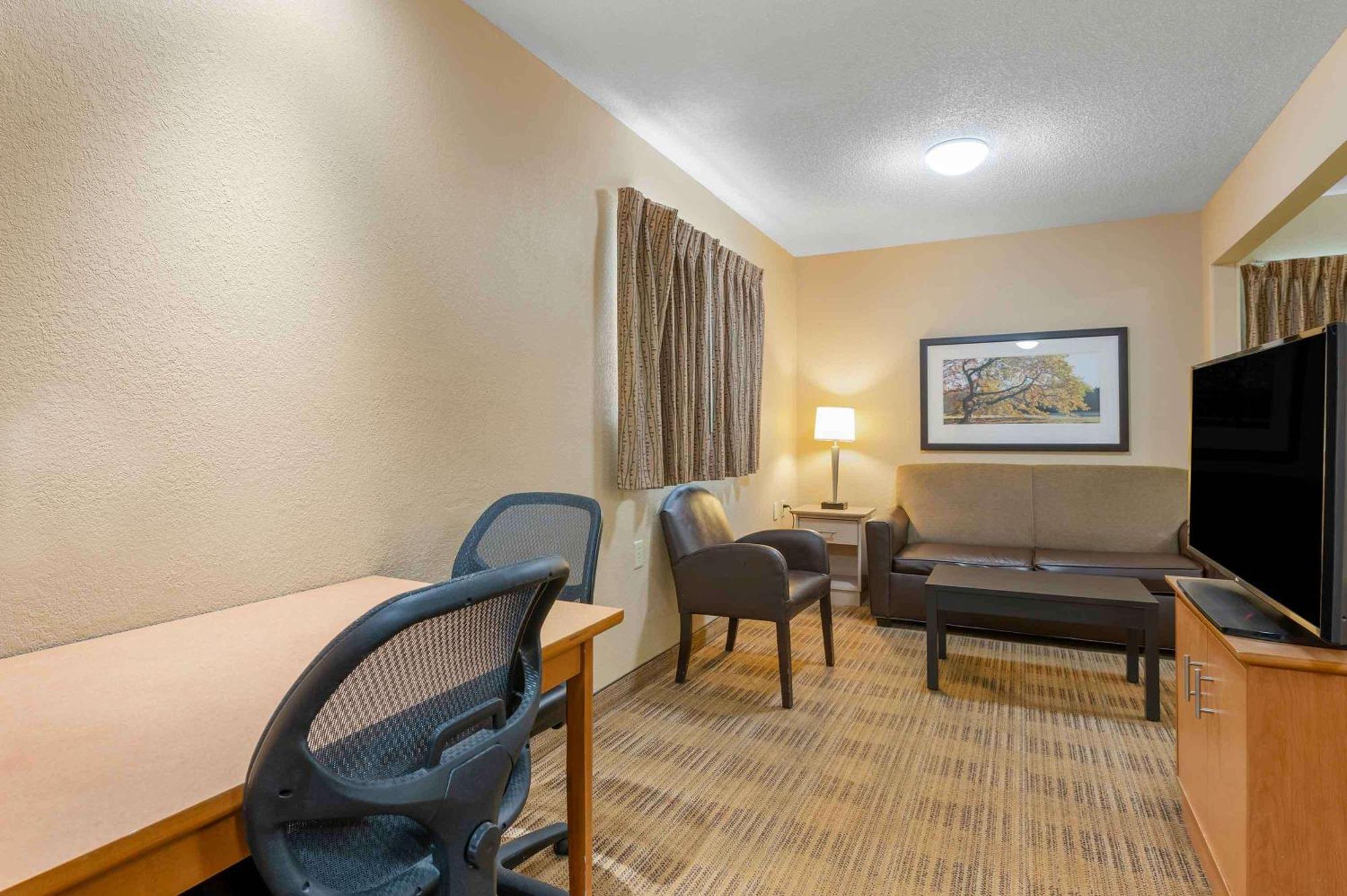 Extended Stay America Suites - Oklahoma City - Northwest Екстер'єр фото